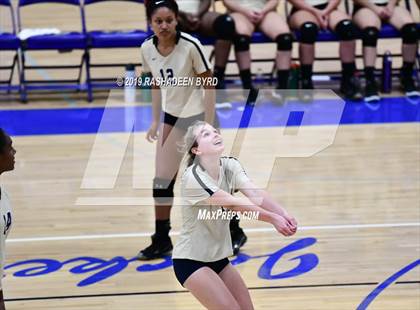 Thumbnail 3 in Hylton @ Osbourn Park photogallery.