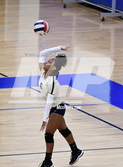 Thumbnail 3 in Hylton @ Osbourn Park photogallery.