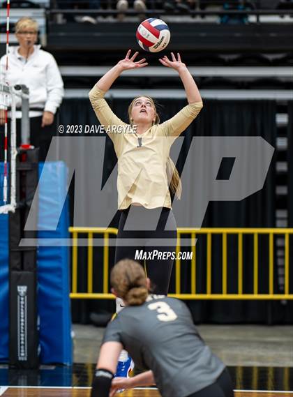 Thumbnail 1 in Davis vs. Park City (Utah Valley Invitational) photogallery.