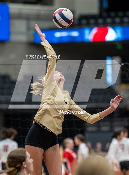 Thumbnail 1 in Davis vs. Park City (Utah Valley Invitational) photogallery.