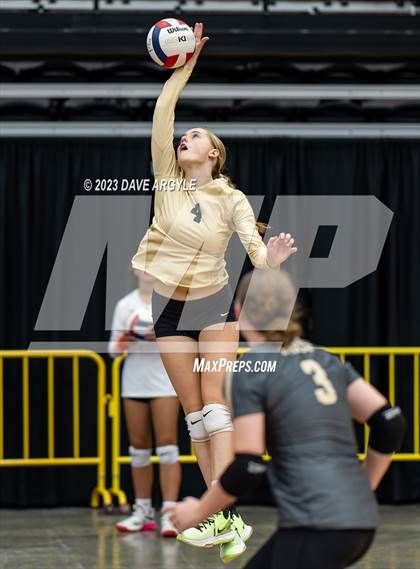 Thumbnail 3 in Davis vs. Park City (Utah Valley Invitational) photogallery.