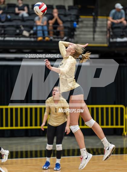 Thumbnail 2 in Davis vs. Park City (Utah Valley Invitational) photogallery.