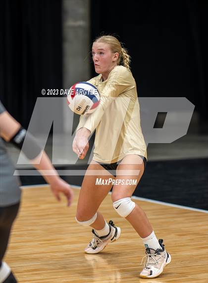 Thumbnail 2 in Davis vs. Park City (Utah Valley Invitational) photogallery.