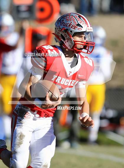 Thumbnail 3 in Moapa Valley @ Truckee (NIAA Class 3A Semifinal)  photogallery.
