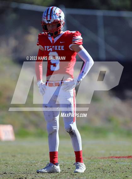 Thumbnail 2 in Moapa Valley @ Truckee (NIAA Class 3A Semifinal)  photogallery.