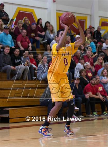 Thumbnail 1 in El Monte @ Esperanza (CIF SS 3AA Round 1 Playoff) photogallery.