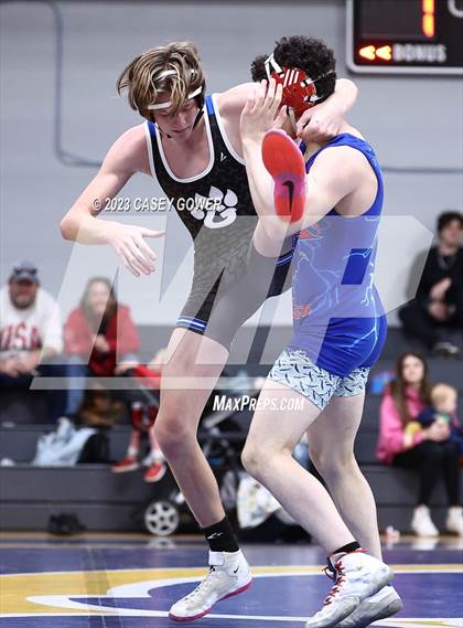 Thumbnail 2 in Goodpasture Invitational photogallery.