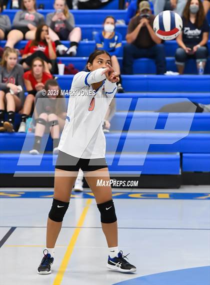 Thumbnail 2 in Rancho Solano Prep vs. Camelback (PCDS Desert Classic) photogallery.