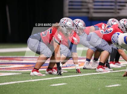 Thumbnail 3 in Veterans Memorial vs Veterans Memorial (UIL 5A Region Playoff) photogallery.