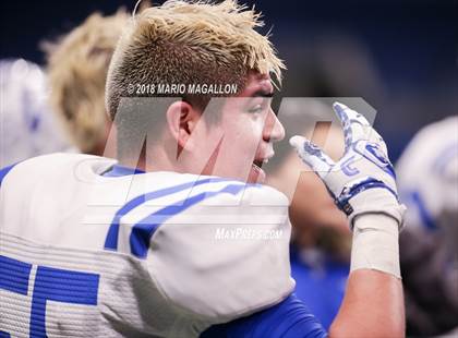 Thumbnail 3 in Veterans Memorial vs Veterans Memorial (UIL 5A Region Playoff) photogallery.
