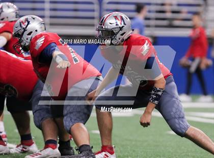 Thumbnail 2 in Veterans Memorial vs Veterans Memorial (UIL 5A Region Playoff) photogallery.