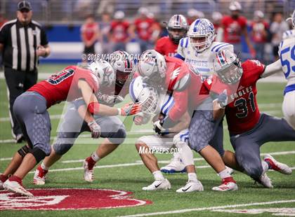 Thumbnail 3 in Veterans Memorial vs Veterans Memorial (UIL 5A Region Playoff) photogallery.