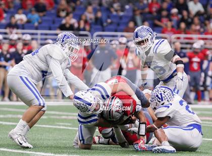 Thumbnail 3 in Veterans Memorial vs Veterans Memorial (UIL 5A Region Playoff) photogallery.