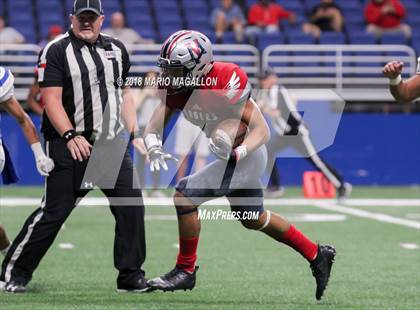 Thumbnail 2 in Veterans Memorial vs Veterans Memorial (UIL 5A Region Playoff) photogallery.