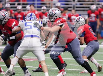 Thumbnail 1 in Veterans Memorial vs Veterans Memorial (UIL 5A Region Playoff) photogallery.
