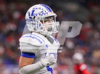 Thumbnail 1 in Veterans Memorial vs Veterans Memorial (UIL 5A Region Playoff) photogallery.