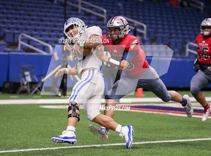 Thumbnail 3 in Veterans Memorial vs Veterans Memorial (UIL 5A Region Playoff) photogallery.
