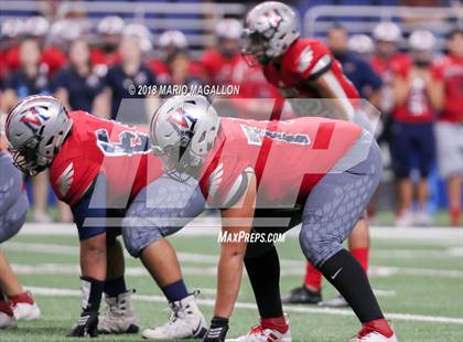 Thumbnail 3 in Veterans Memorial vs Veterans Memorial (UIL 5A Region Playoff) photogallery.