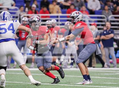 Thumbnail 2 in Veterans Memorial vs Veterans Memorial (UIL 5A Region Playoff) photogallery.