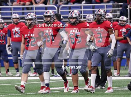 Thumbnail 1 in Veterans Memorial vs Veterans Memorial (UIL 5A Region Playoff) photogallery.