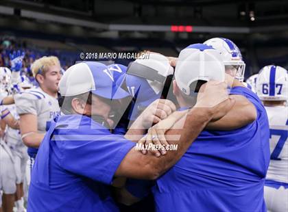 Thumbnail 2 in Veterans Memorial vs Veterans Memorial (UIL 5A Region Playoff) photogallery.