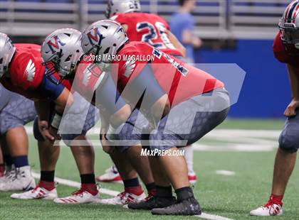 Thumbnail 3 in Veterans Memorial vs Veterans Memorial (UIL 5A Region Playoff) photogallery.