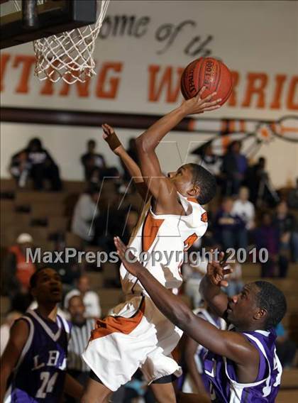 Thumbnail 2 in Hutto vs Johnson (Texas 4A Region 4 Bi-District) photogallery.