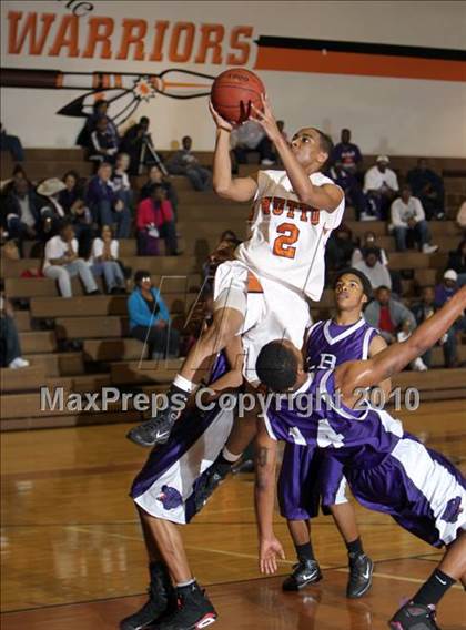 Thumbnail 3 in Hutto vs Johnson (Texas 4A Region 4 Bi-District) photogallery.