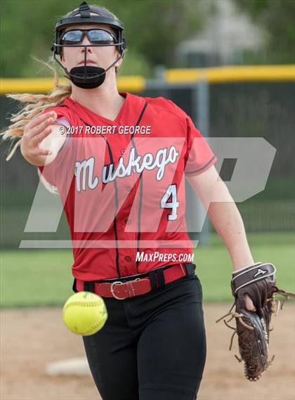 Thumbnail 2 in Arrowhead @ Muskego photogallery.