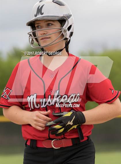 Thumbnail 3 in Arrowhead @ Muskego photogallery.