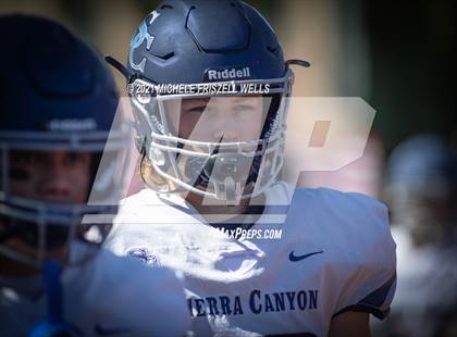 Thumbnail 1 in Centennial vs Sierra Canyon (Honor Bowl) photogallery.