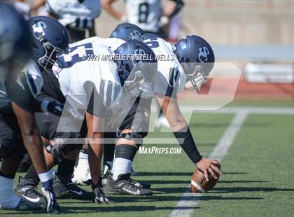 Thumbnail 2 in Centennial vs Sierra Canyon (Honor Bowl) photogallery.