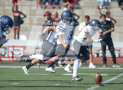 Thumbnail 2 in Centennial vs Sierra Canyon (Honor Bowl) photogallery.