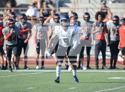 Thumbnail 2 in Centennial vs Sierra Canyon (Honor Bowl) photogallery.