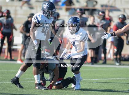 Thumbnail 2 in Centennial vs Sierra Canyon (Honor Bowl) photogallery.