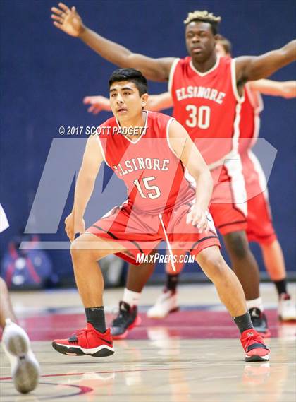 Thumbnail 1 in Elsinore vs. Roosevelt photogallery.