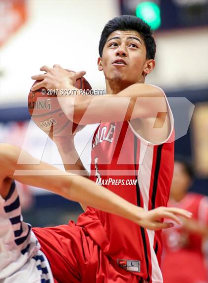 Thumbnail 2 in Elsinore vs. Roosevelt photogallery.