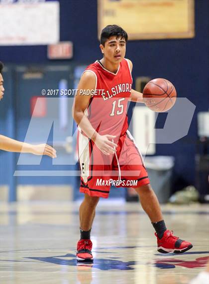 Thumbnail 3 in Elsinore vs. Roosevelt photogallery.