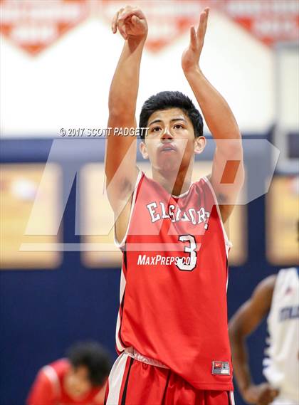 Thumbnail 2 in Elsinore vs. Roosevelt photogallery.