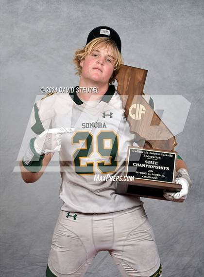 Thumbnail 1 in Sonora (CIF State Div. 4-A Awards) photogallery.