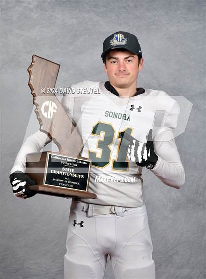 Thumbnail 1 in Sonora (CIF State Div. 4-A Awards) photogallery.