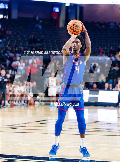 Thumbnail 1 in New Hanover vs North Mecklenburg (NCHSAA 4A Final) photogallery.
