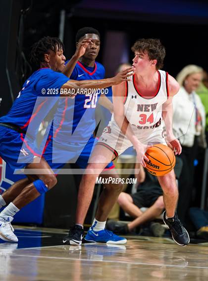Thumbnail 2 in New Hanover vs North Mecklenburg (NCHSAA 4A Final) photogallery.