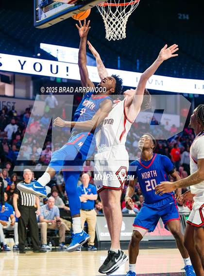 Thumbnail 3 in New Hanover vs North Mecklenburg (NCHSAA 4A Final) photogallery.