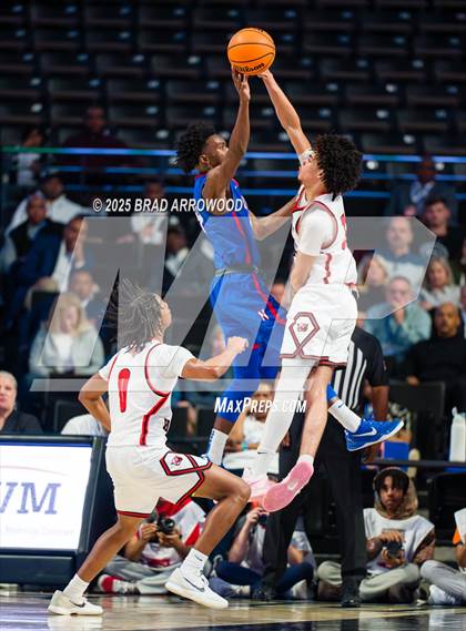 Thumbnail 2 in New Hanover vs North Mecklenburg (NCHSAA 4A Final) photogallery.
