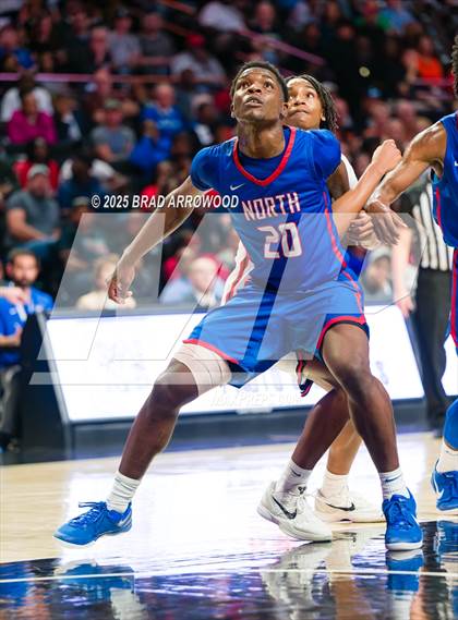Thumbnail 2 in New Hanover vs North Mecklenburg (NCHSAA 4A Final) photogallery.