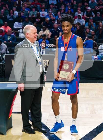Thumbnail 2 in New Hanover vs North Mecklenburg (NCHSAA 4A Final) photogallery.
