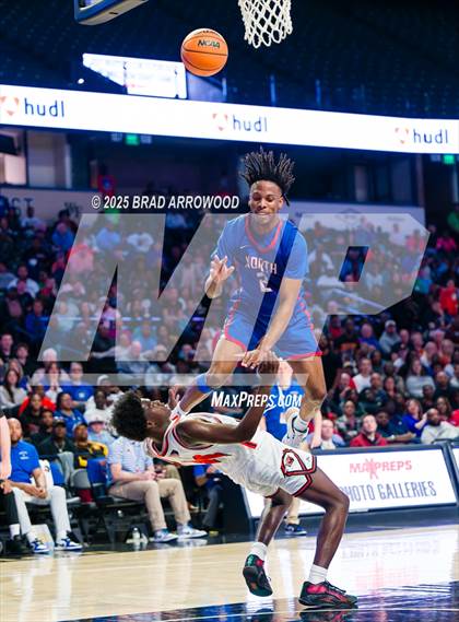 Thumbnail 1 in New Hanover vs North Mecklenburg (NCHSAA 4A Final) photogallery.