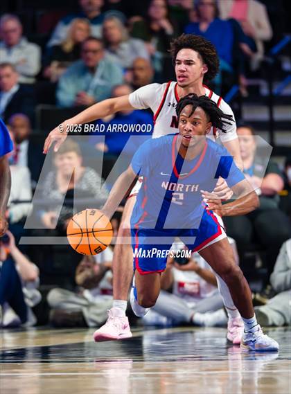 Thumbnail 1 in New Hanover vs North Mecklenburg (NCHSAA 4A Final) photogallery.