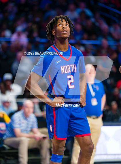 Thumbnail 2 in New Hanover vs North Mecklenburg (NCHSAA 4A Final) photogallery.